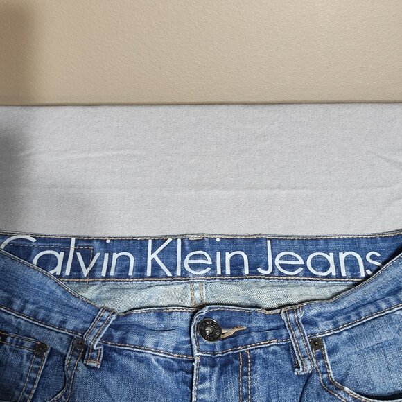 Vintage Calvin Klein Jeans men's size 32X31 hard washed denim blue straight leg - Picture 6 of 15